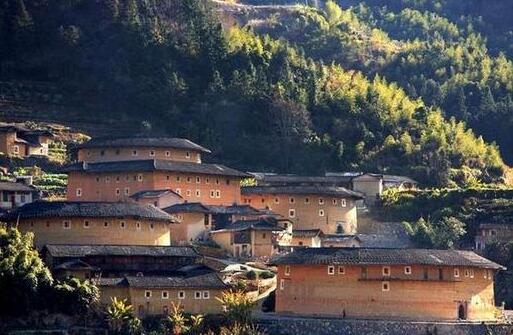 人少景美！五一小長(cháng)假最適合出游的的當地